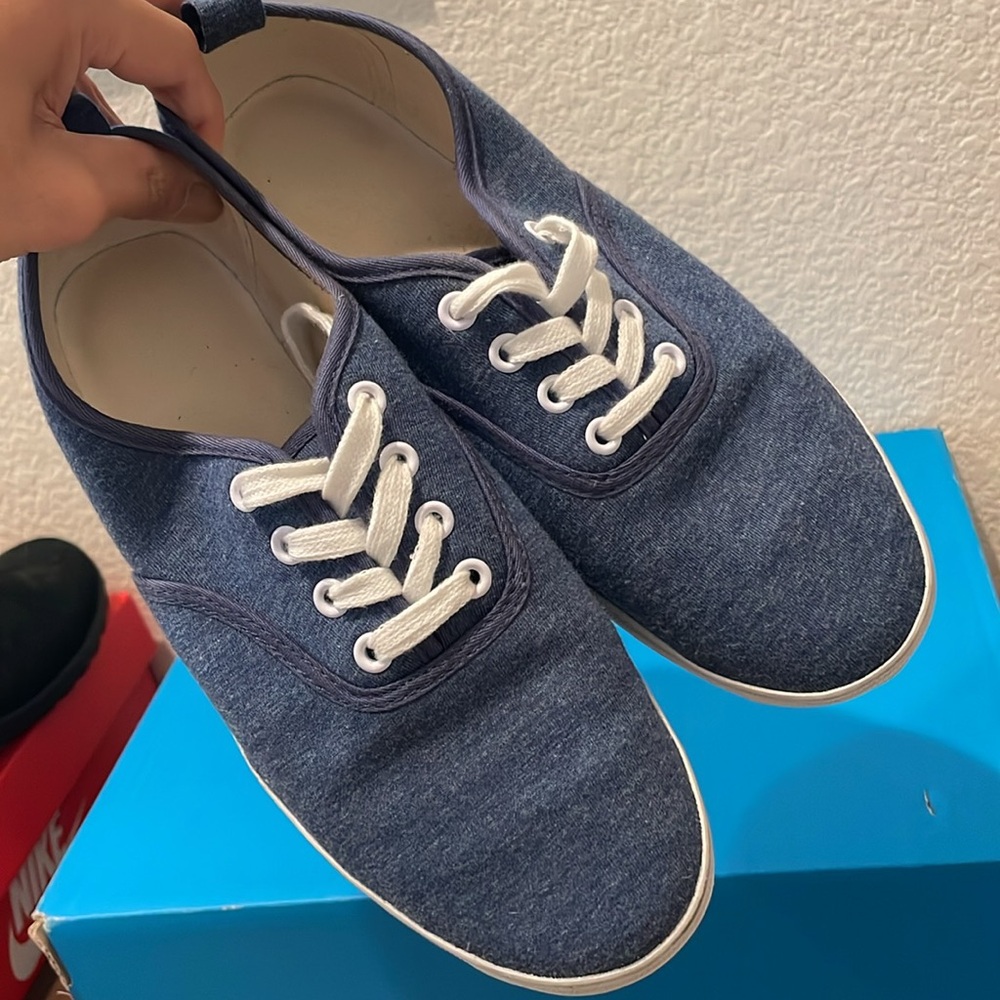 H&M Divided Shoes - Picture 6 of 6